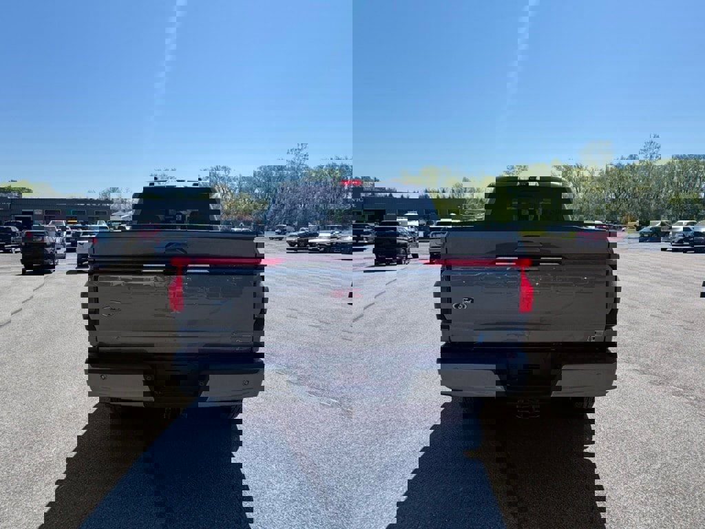 New 2023 Ford F150 Lightning Lariat image 15
