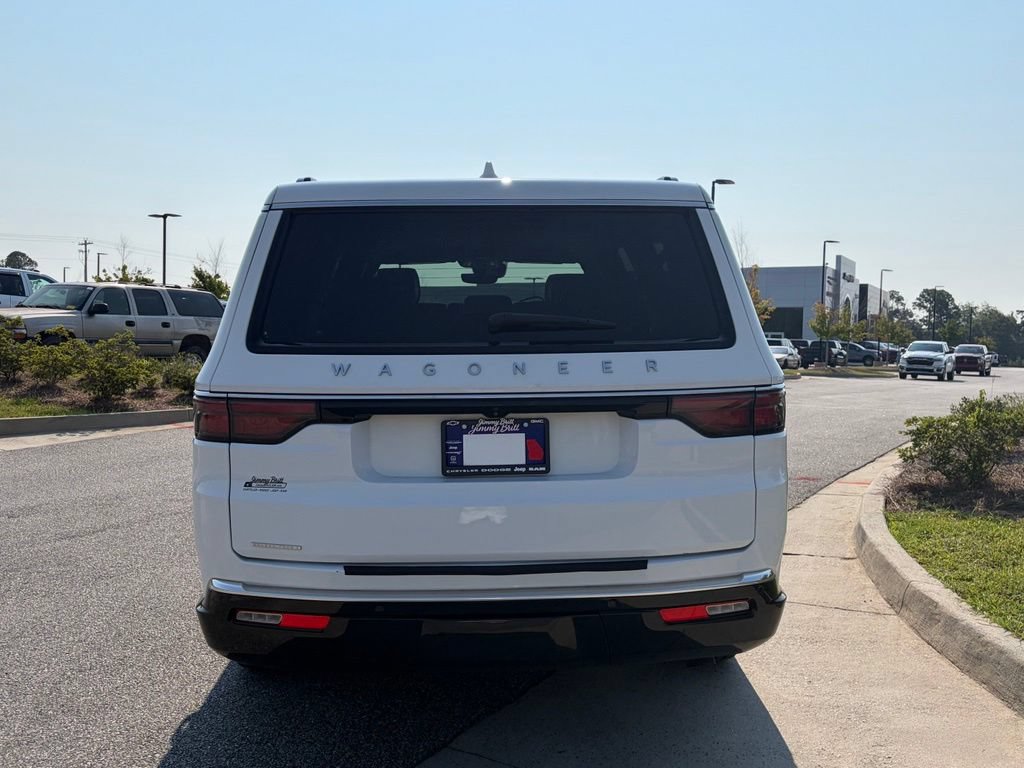 Used 2023 Jeep Wagoneer L 4WD w/ Premium Group I image 19