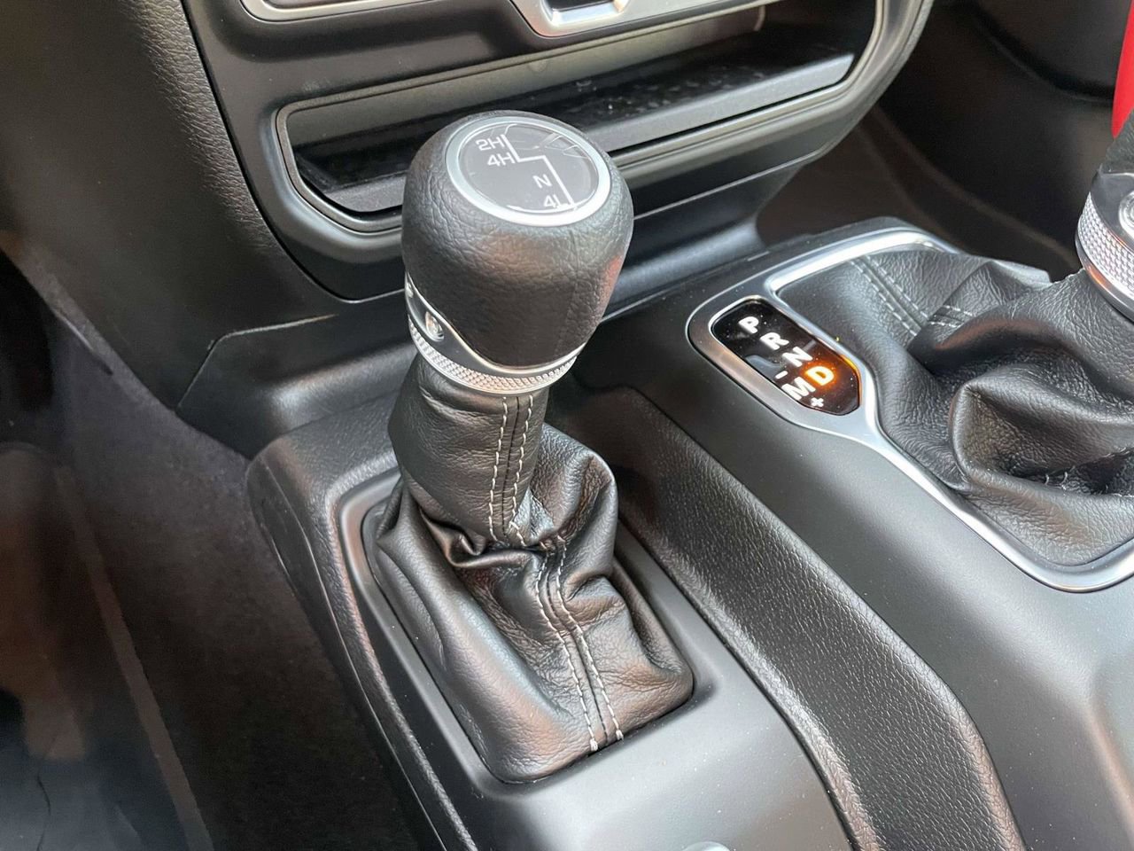 New 2025 Jeep Wrangler Sport S image 21