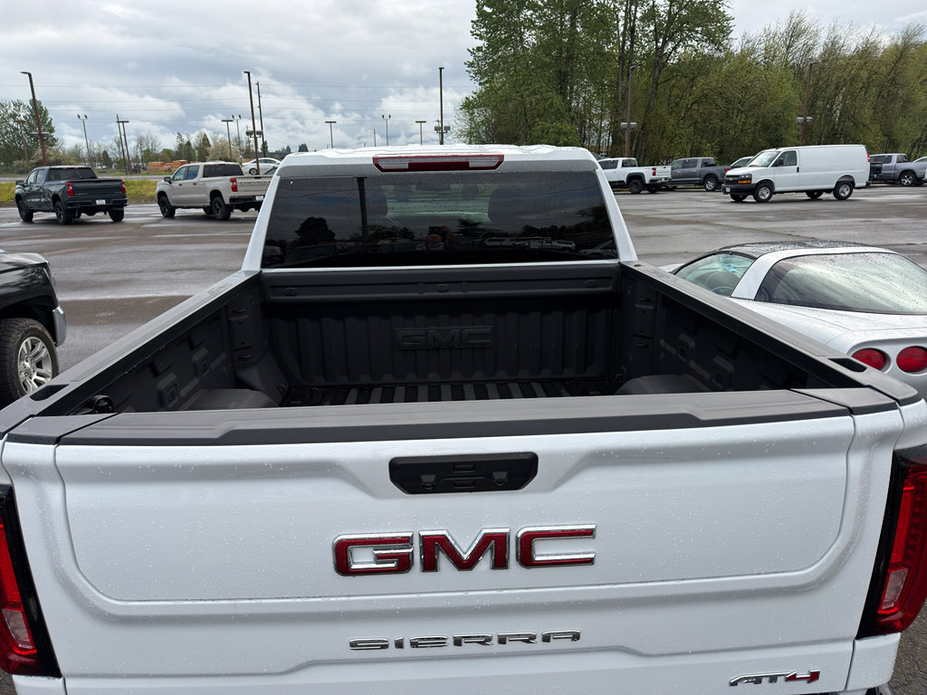 Used 2025 GMC Sierra 1500 AT4 image 5