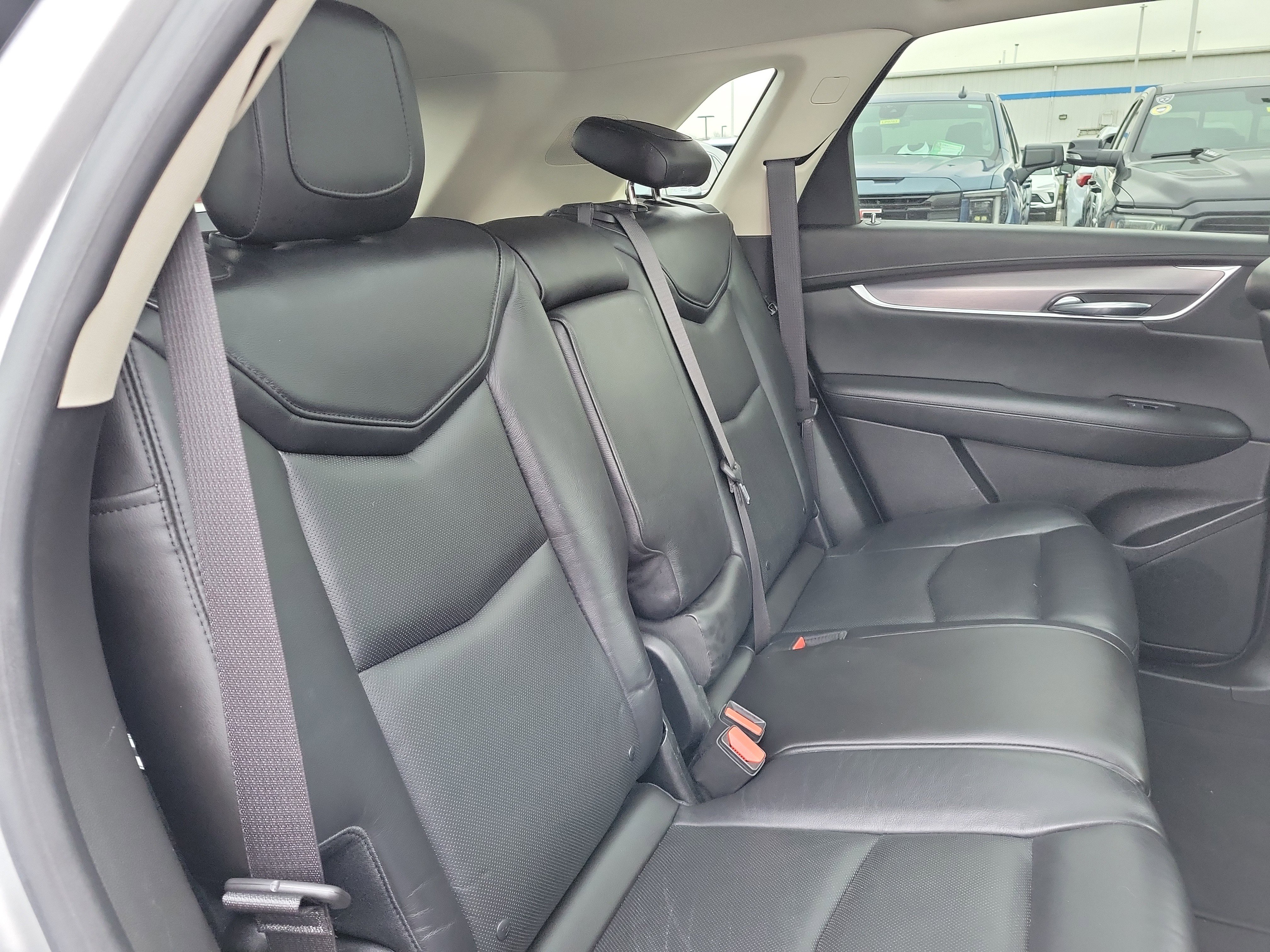 Used 2017 Cadillac XT5 Luxury image 29