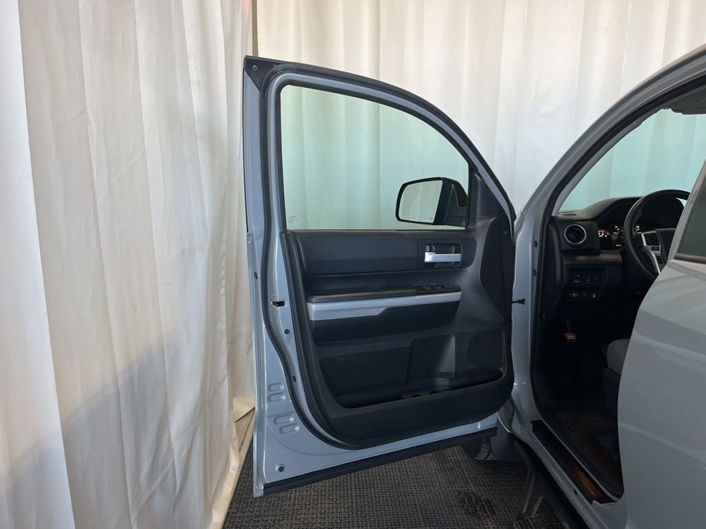 Used 2019 Toyota Tundra SR5 w/ TRD Off Road Package image 18