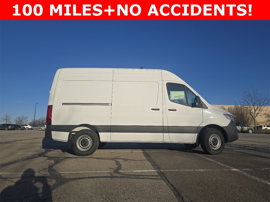 Used 2025 Mercedes-Benz Sprinter 2500 image 11