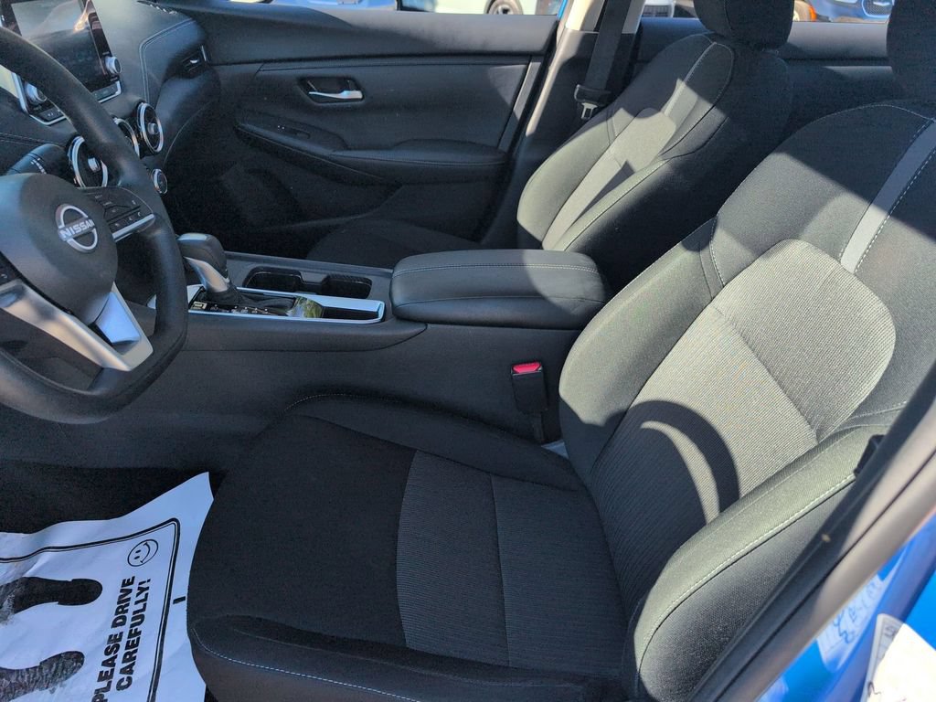 Used 2025 Nissan Sentra SV FWD image 24