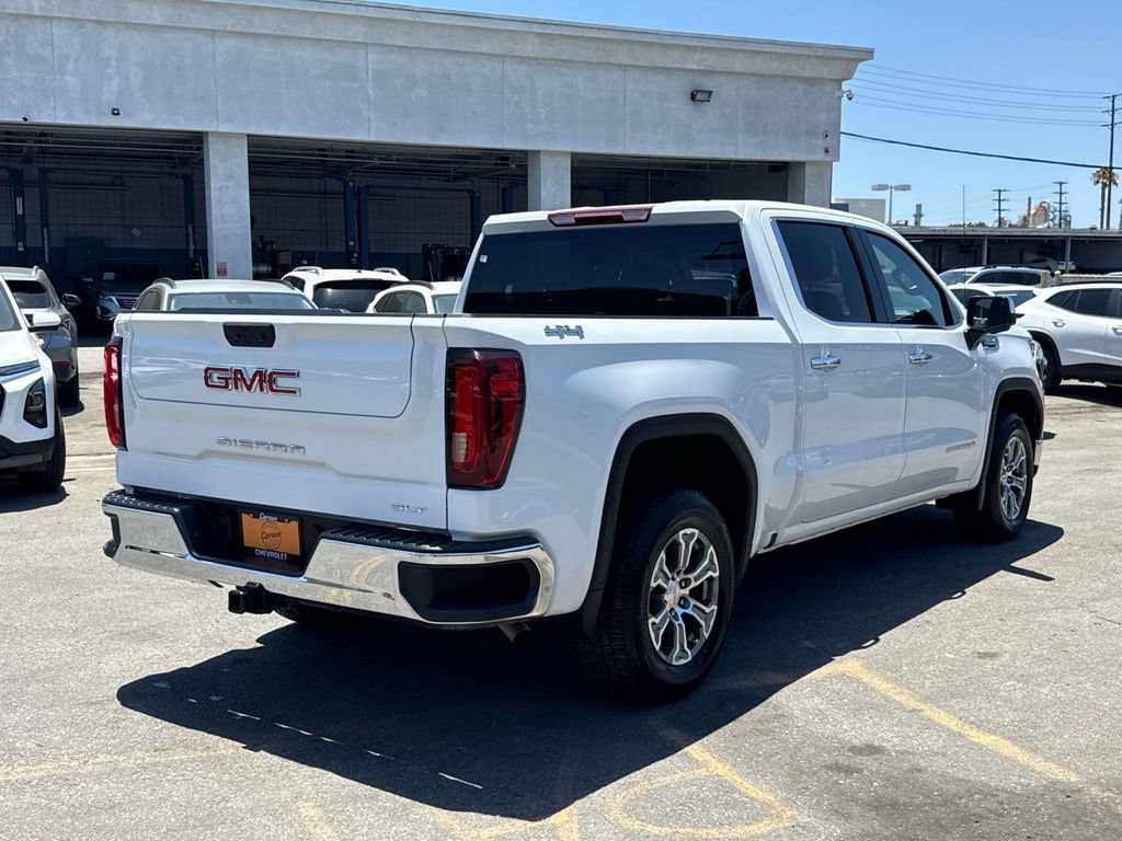 Used 2025 GMC Sierra 1500 SLT AWD/4WD image 3