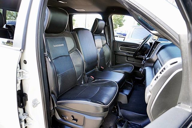 Used 2020 RAM 2500 Laramie w/ Night Edition image 16