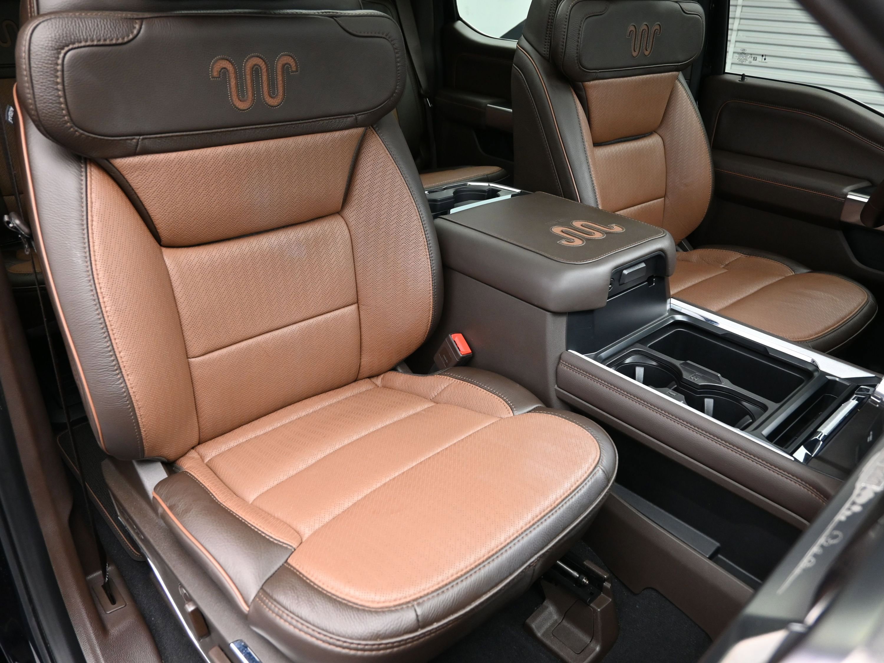 Used 2024 Ford F250 King Ranch w/ Chrome Package AWD/4WD image 42