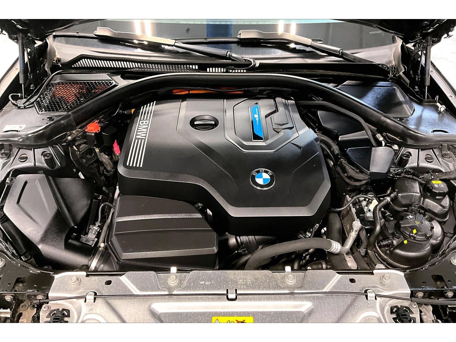 Used 2022 BMW 330e w/ Driving Assistance Package RWD image 54