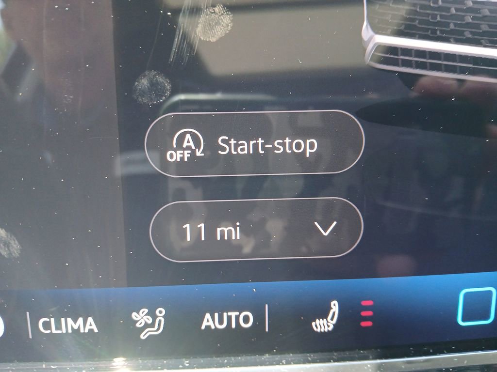 New 2025 Volkswagen Tiguan SE image 16