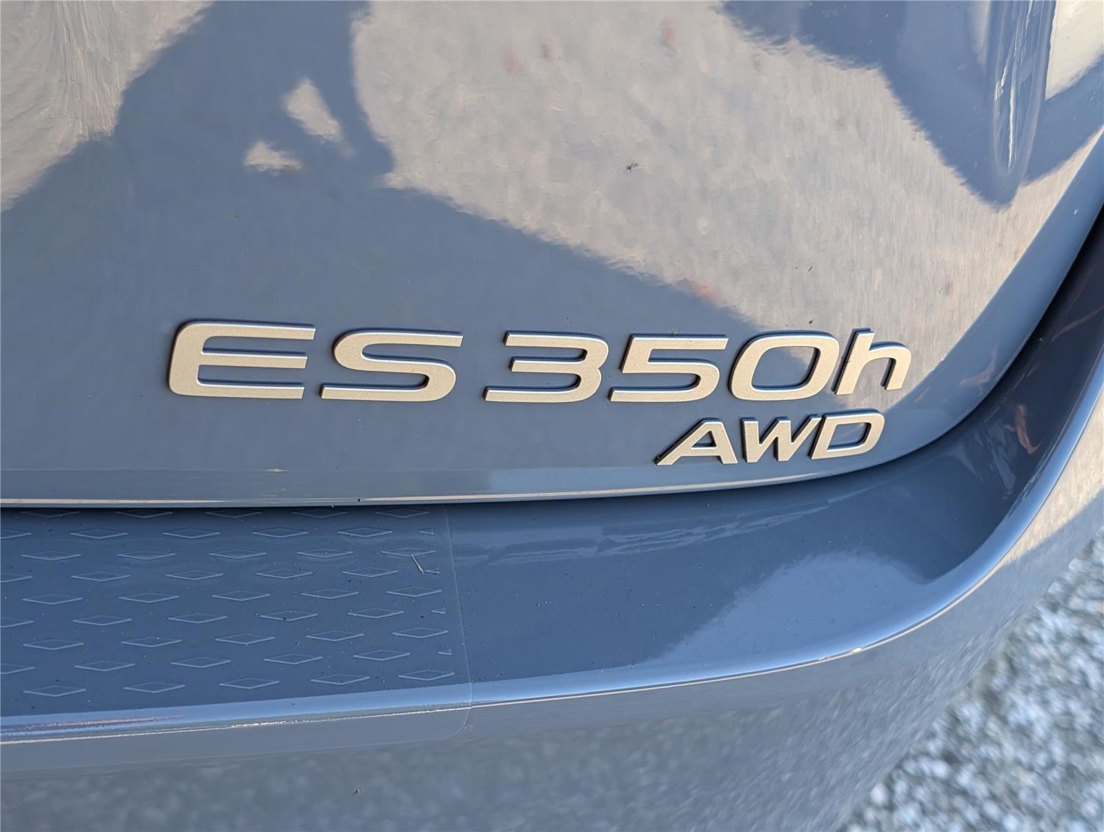 New 2026 Lexus ES 350h AWD w/ Convenience Package image 5