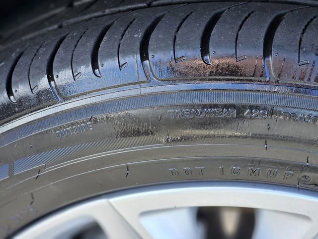 Used 2025 Chevrolet Malibu LT image 9