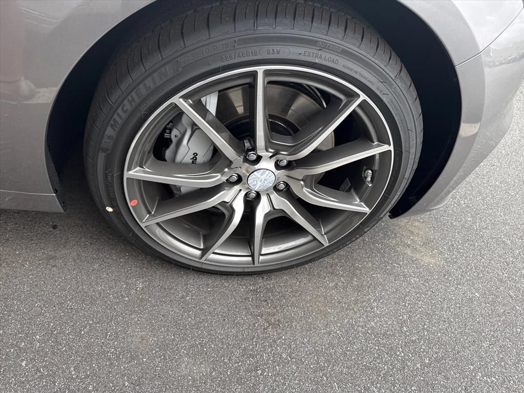 New 2026 Genesis G70 2.5T RWD image 9