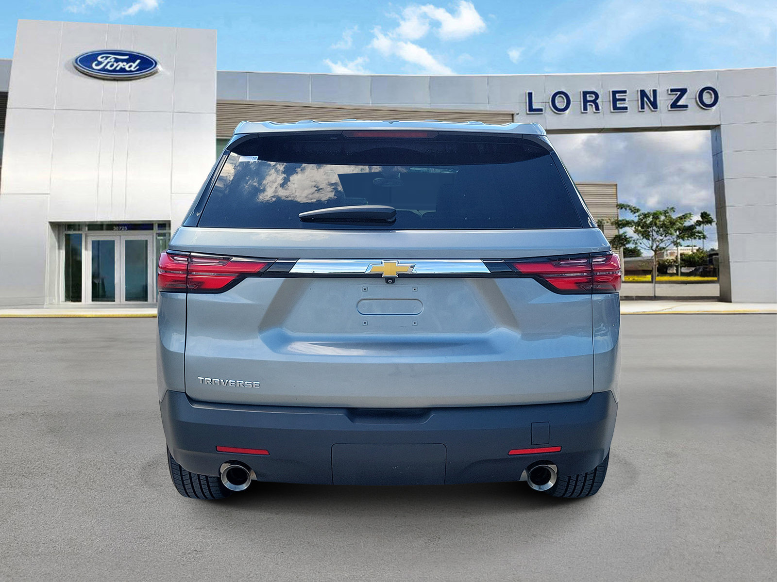 Used 2023 Chevrolet Traverse LS FWD image 6