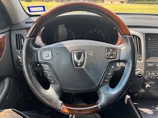 Used 2012 Hyundai Equus Signature RWD image 11