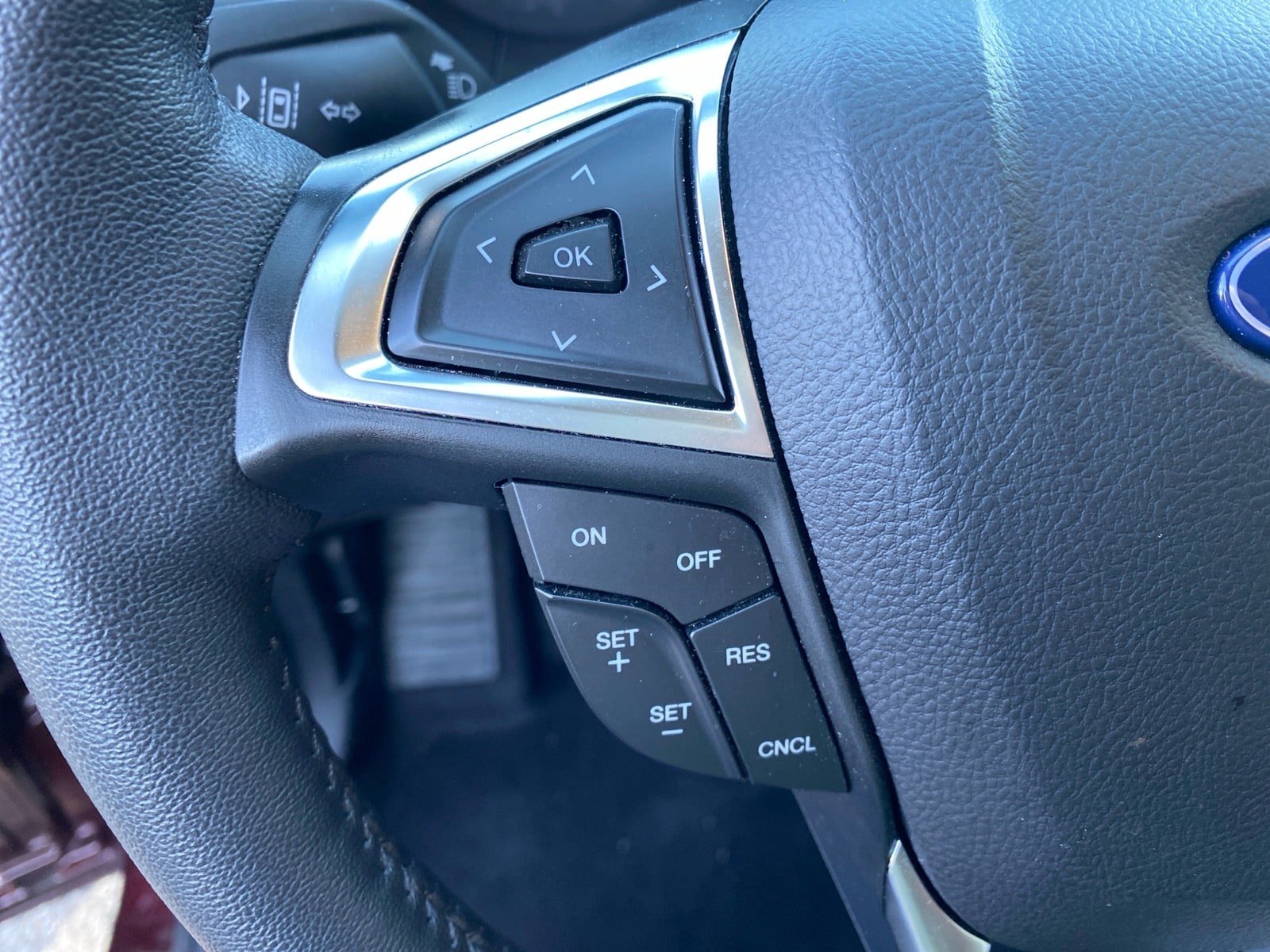Used 2024 Ford Edge SEL w/ Convenience Package AWD/4WD image 18