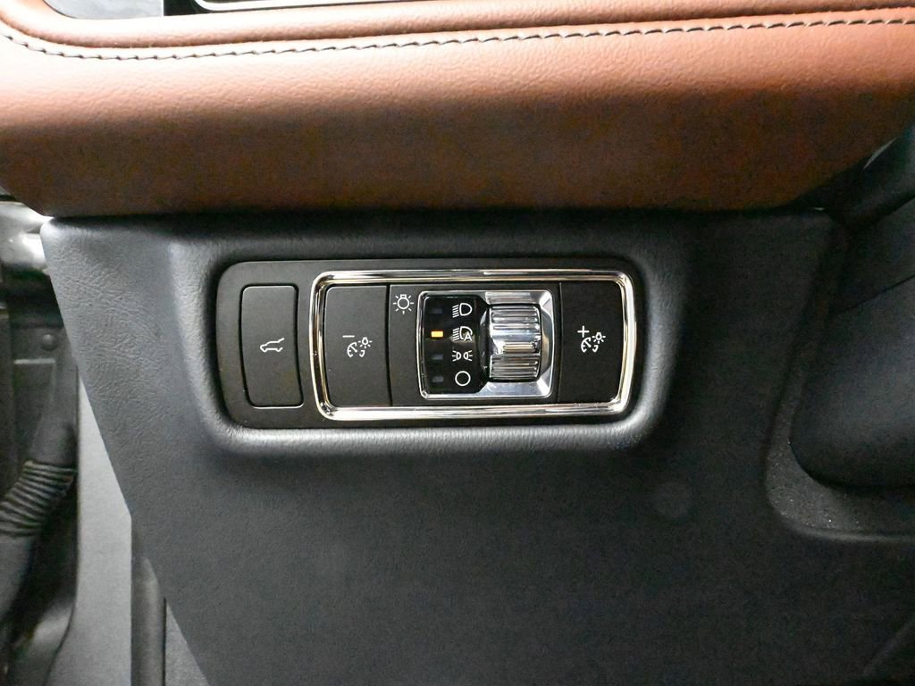 Used 2025 Lincoln Aviator Reserve w/ Jet Appearance Package image 33