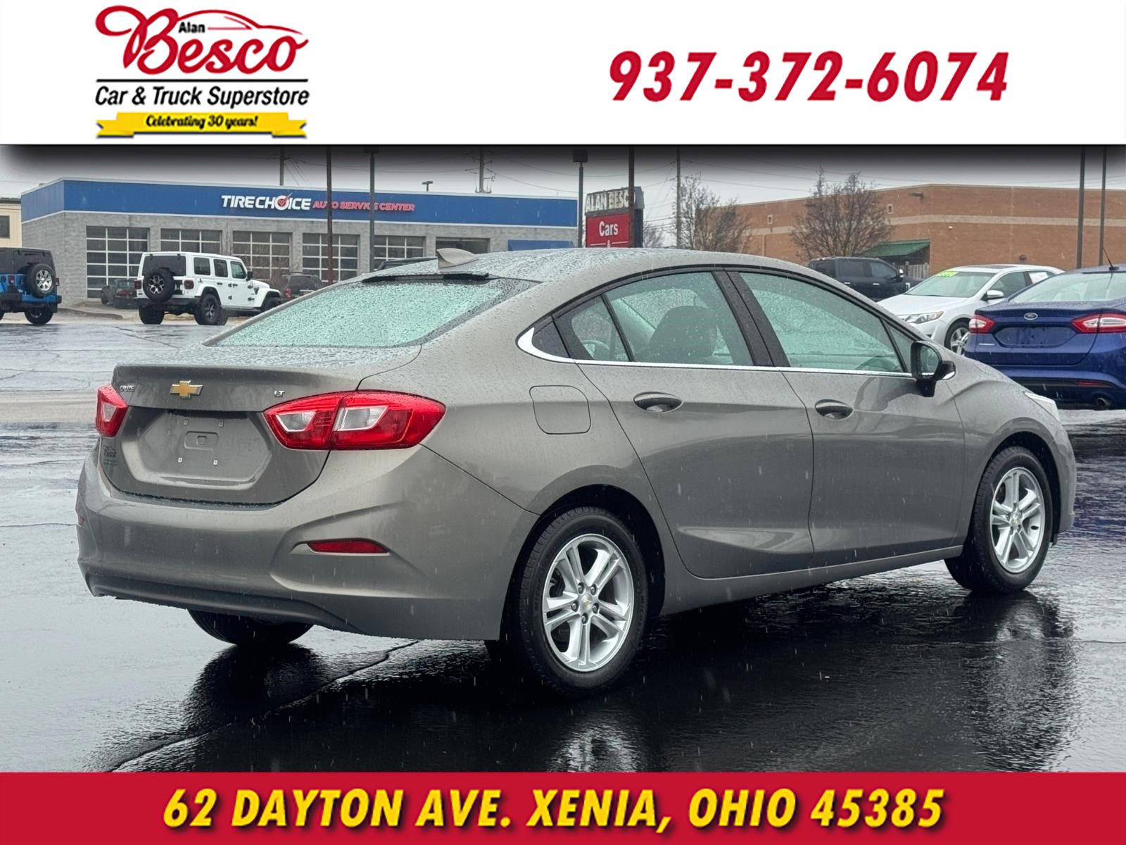 Used 2017 Chevrolet Cruze LT image 4