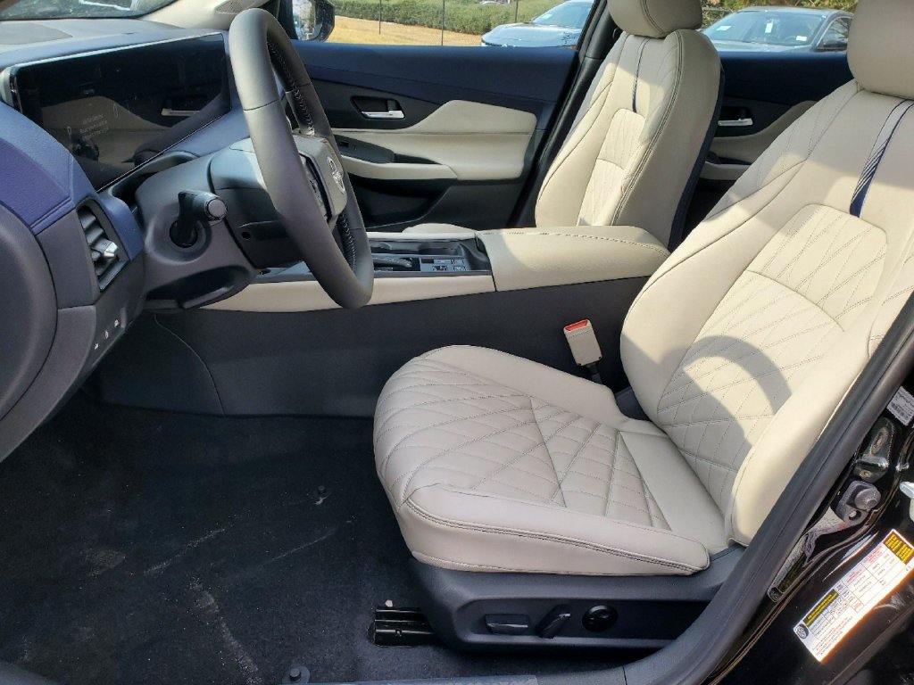 New 2026 Nissan Sentra SL w/ Floor Mat Package FWD image 17