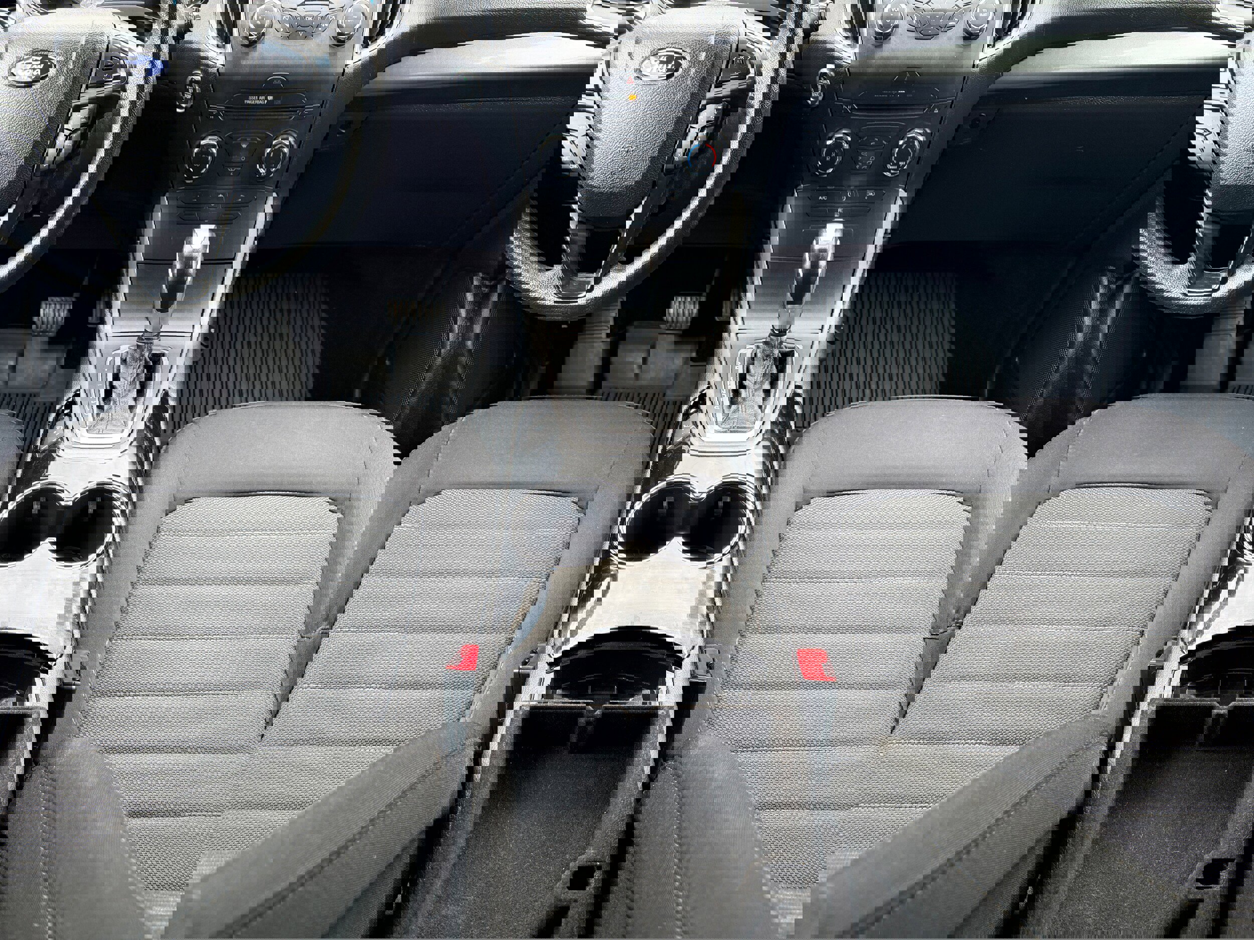 Used 2017 Ford Edge SE image 20