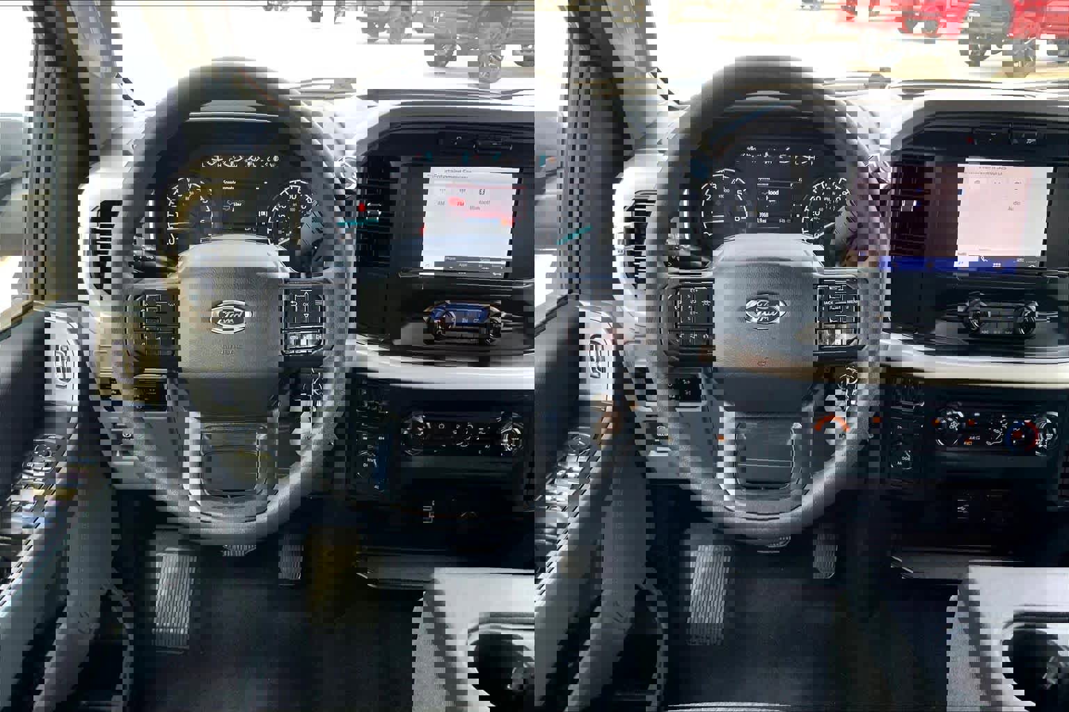 Used 2023 Ford F150 XLT AWD/4WD image 10