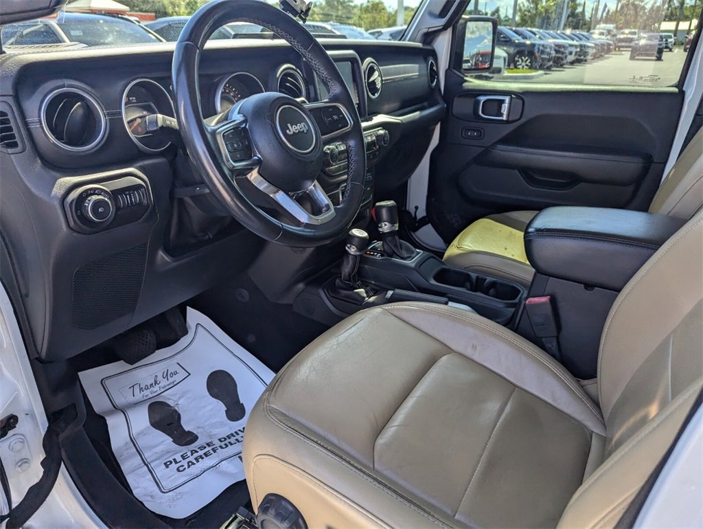 Certified 2018 Jeep Wrangler Unlimited Sahara image 23