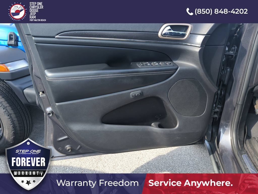 Used 2015 Jeep Grand Cherokee Limited RWD image 17
