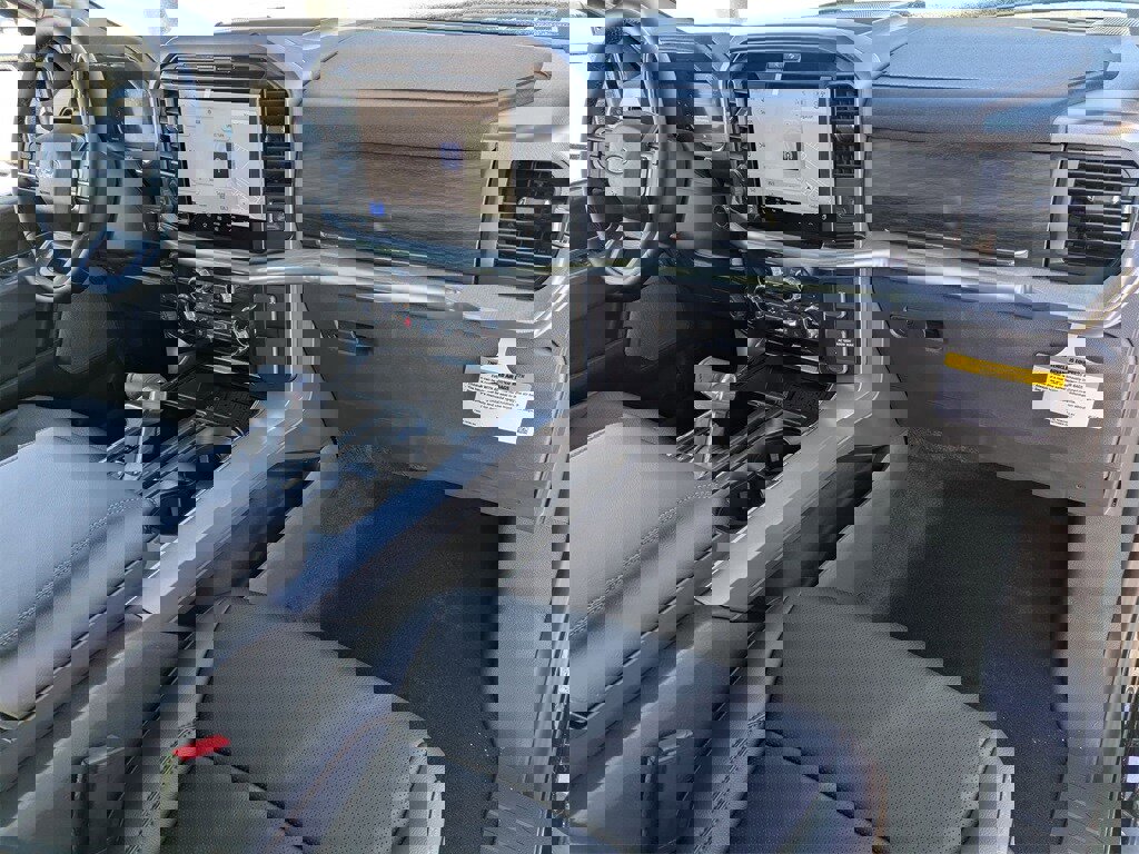 New 2026 Ford F150 Lariat w/ Equipment Group 502A High image 21