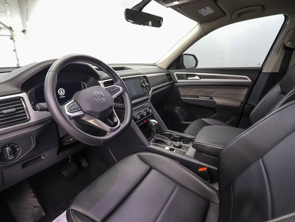 Used 2023 Volkswagen Atlas SE w/ Panoramic Sunroof Package image 10