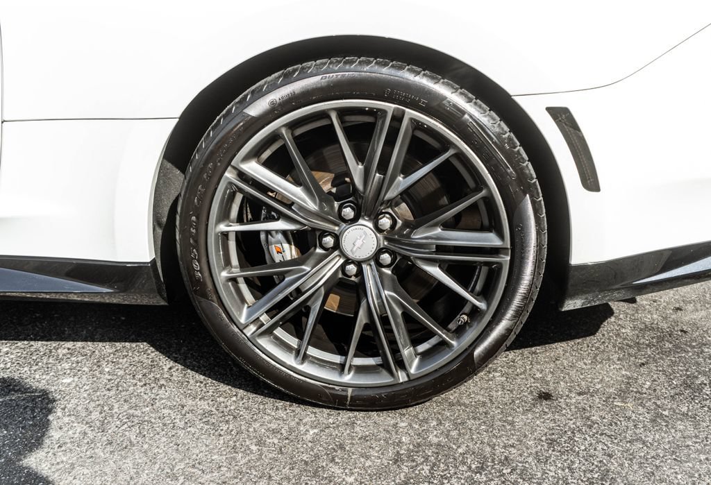 Used 2017 Chevrolet Camaro ZL1 RWD image 30