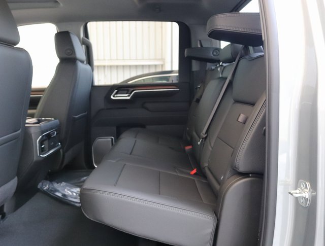 New 2025 GMC Sierra 2500 Denali w/ Denali Reserve Package image 13