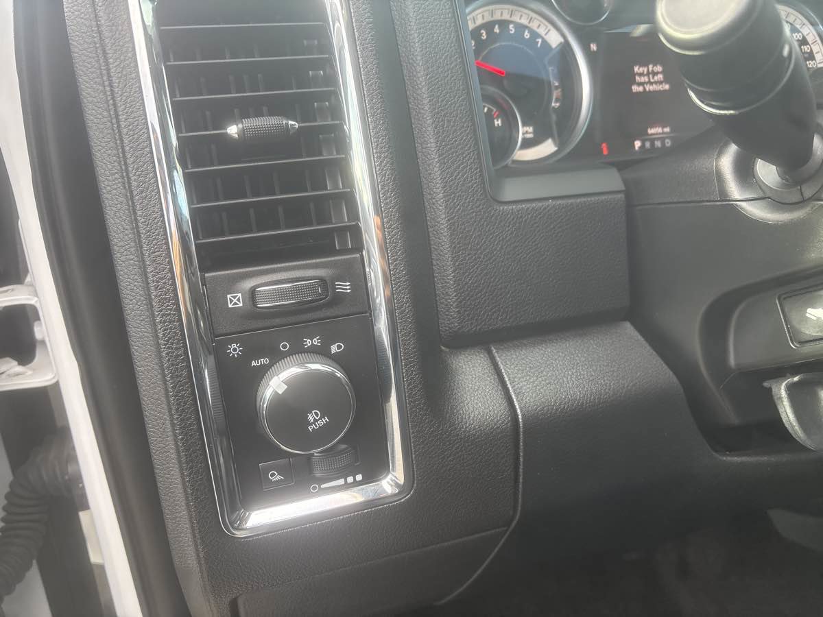 Used 2017 RAM 1500 Laramie w/ Convenience Group image 11