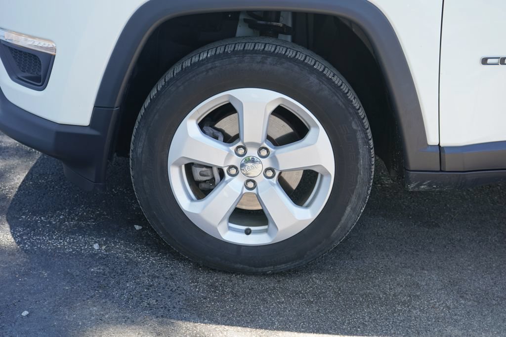 Used 2021 Jeep Compass Latitude w/ Convenience Group AWD/4WD image 6
