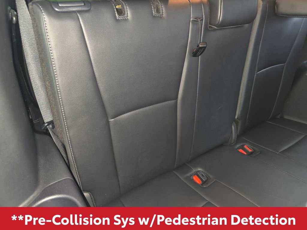 Used 2025 Toyota Highlander Platinum AWD/4WD image 18