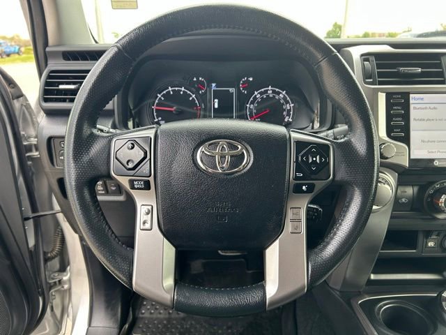 Used 2022 Toyota 4Runner SR5 Premium w/ Moonroof Package AWD/4WD image 10