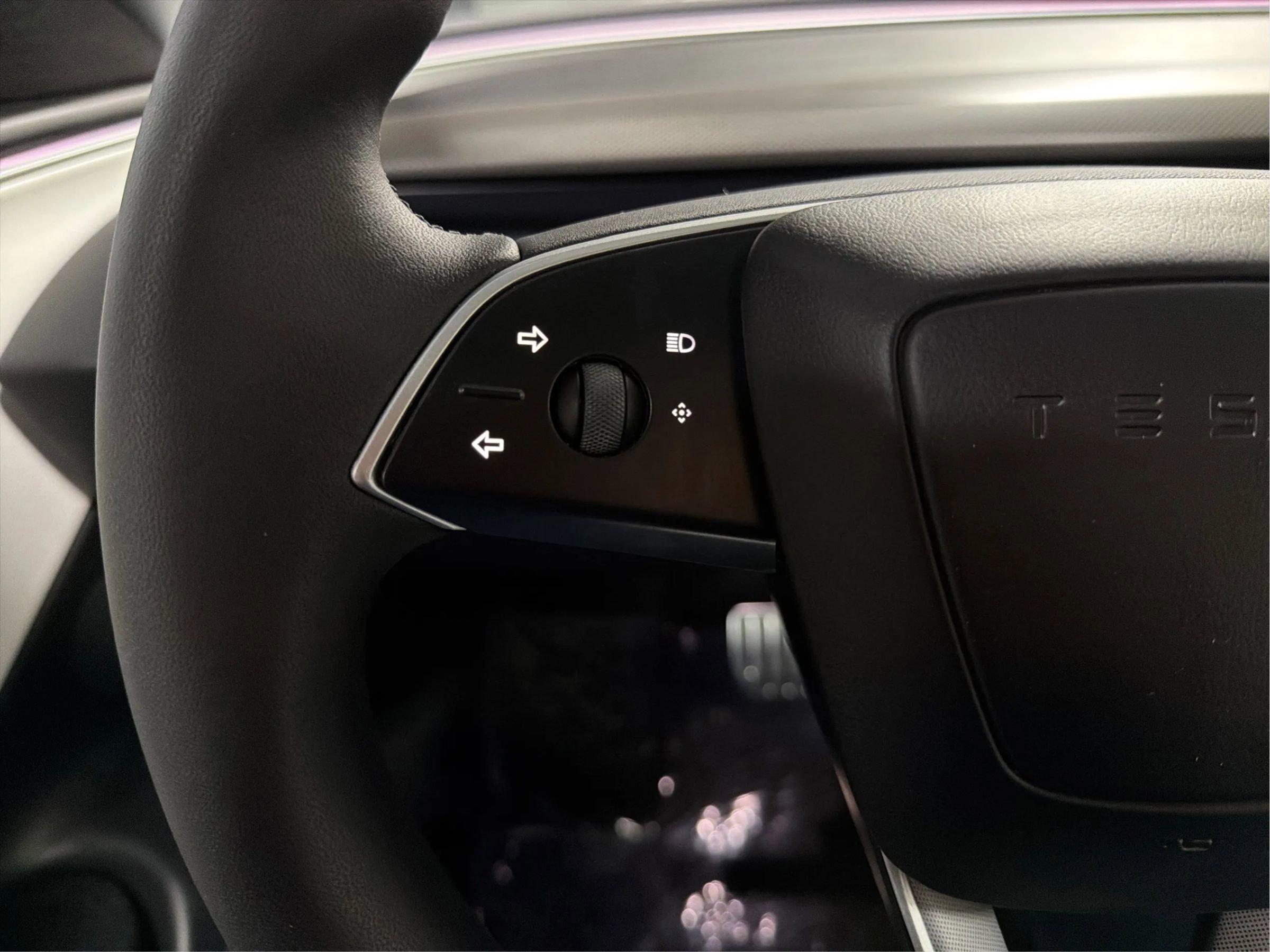 Used 2024 Tesla Model 3 Performance image 33