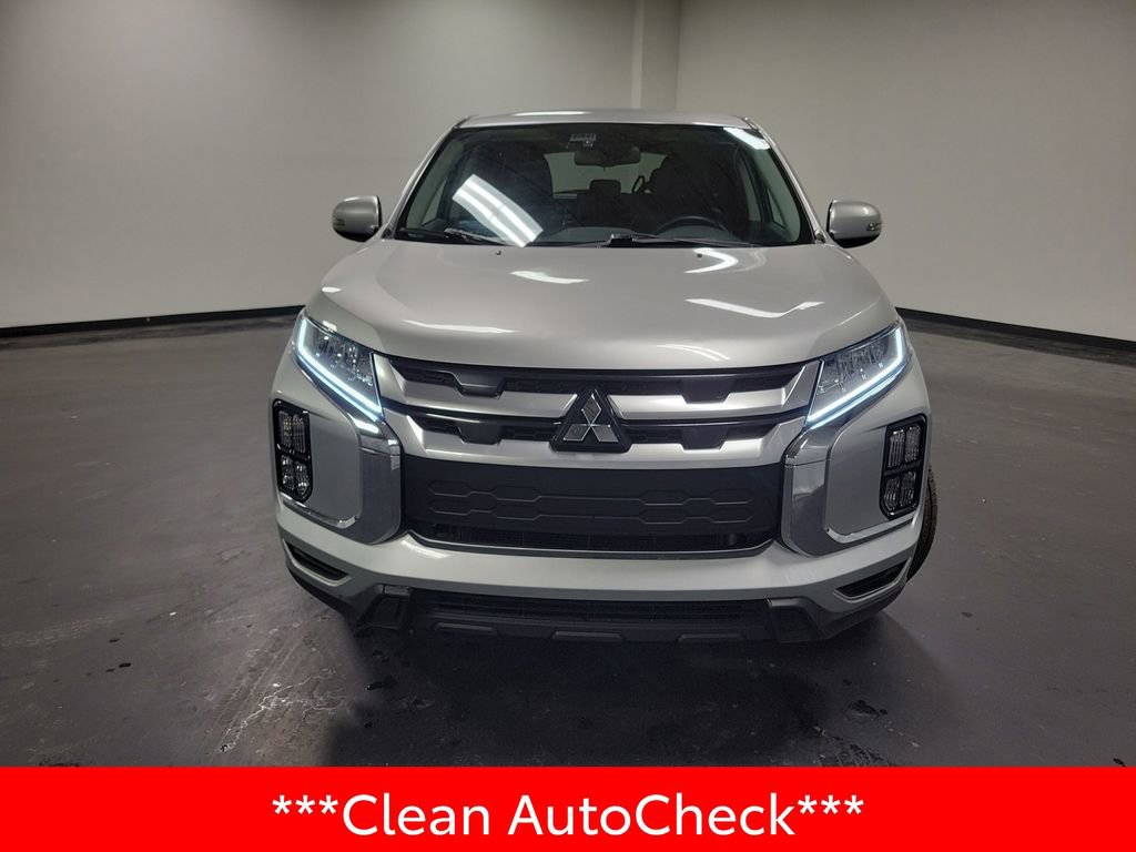 Used 2022 Mitsubishi Outlander Sport SE image 3
