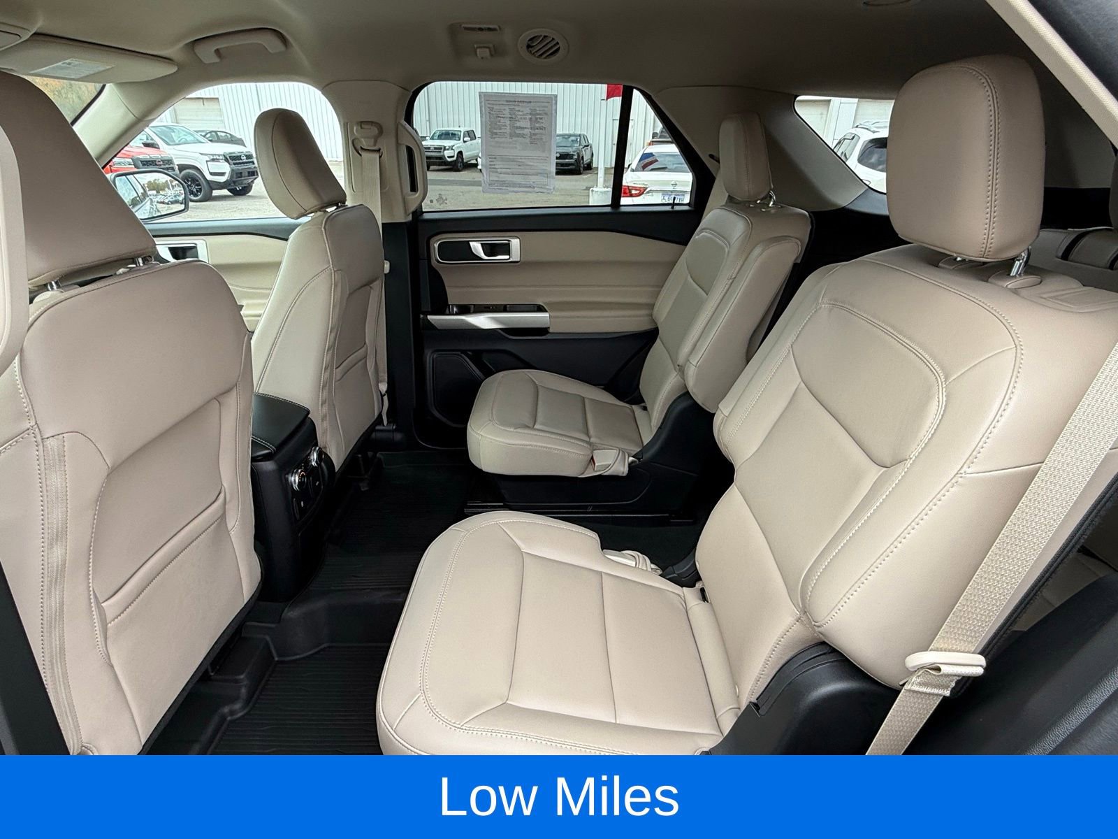 Used 2023 Ford Explorer XLT w/ Equipment Group 202A image 13