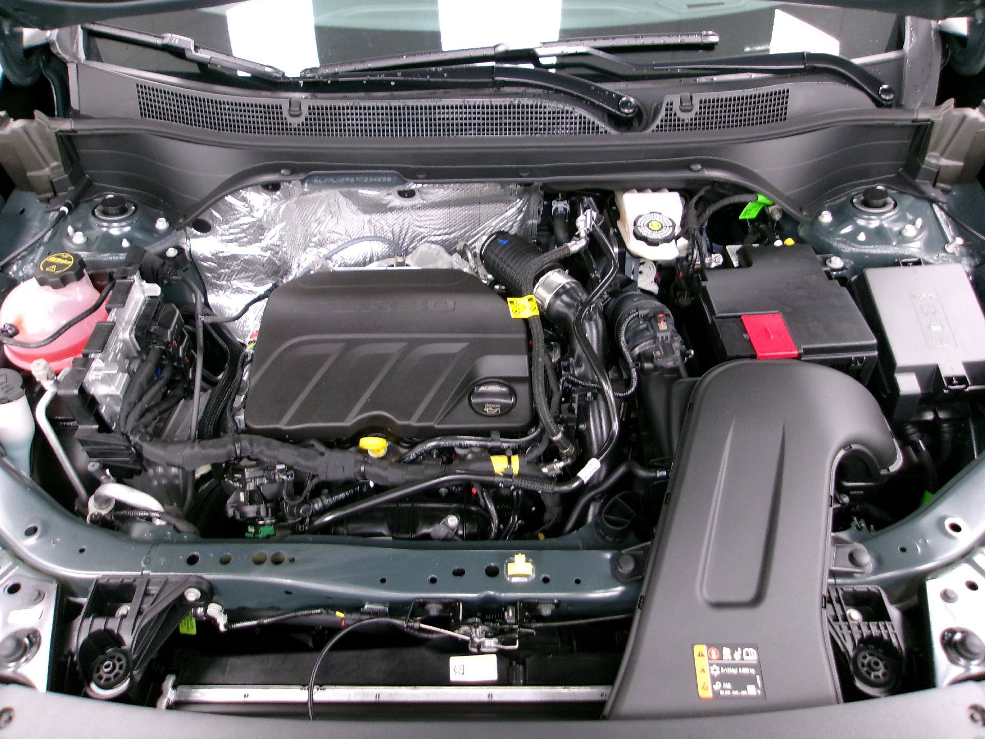 New 2026 Chevrolet Trax LT w/ Driver Confidence Package FWD image 17