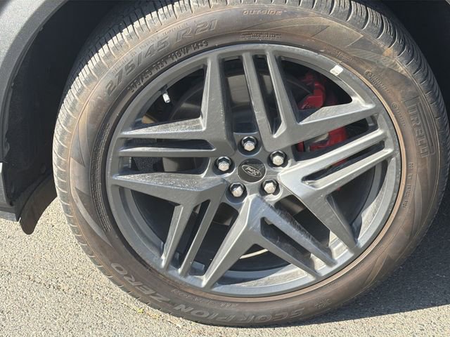 Used 2025 Ford Explorer ST-Line w/ ST-Line Street Pack AWD/4WD image 16