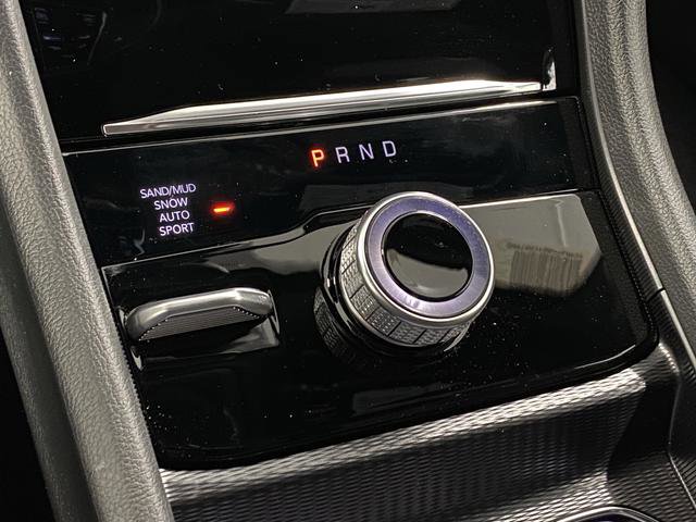 New 2026 Jeep Grand Cherokee Altitude image 22