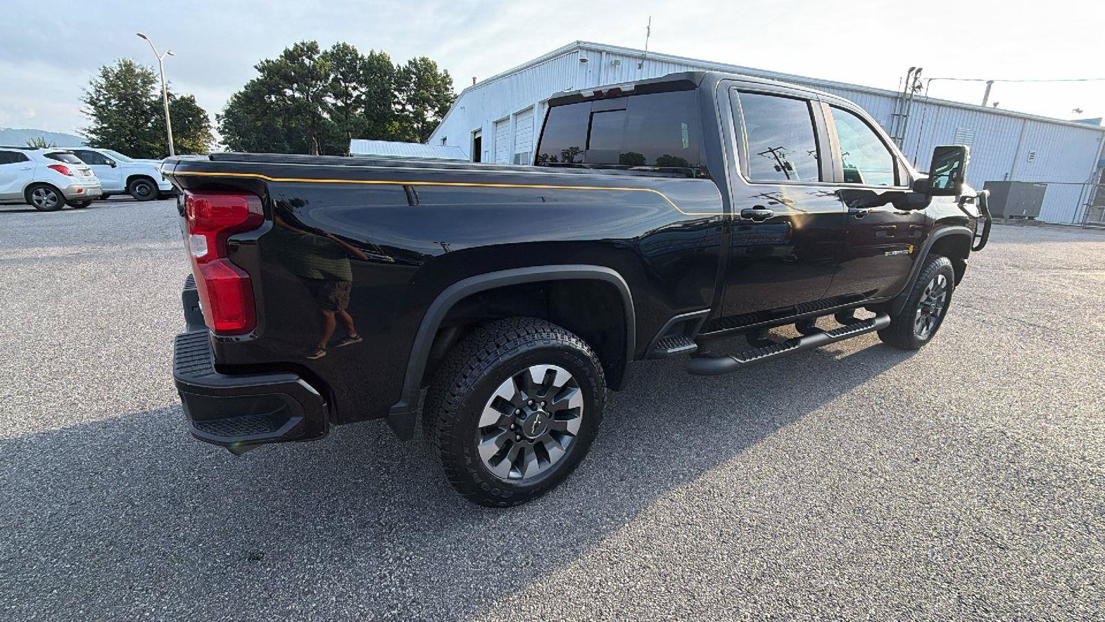 Used 2021 Chevrolet Silverado 2500 LTZ w/ Carhartt Edition AWD/4WD image 9