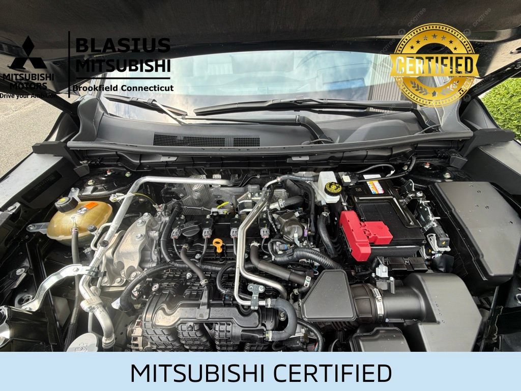 Used 2025 Mitsubishi Outlander AWD image 48