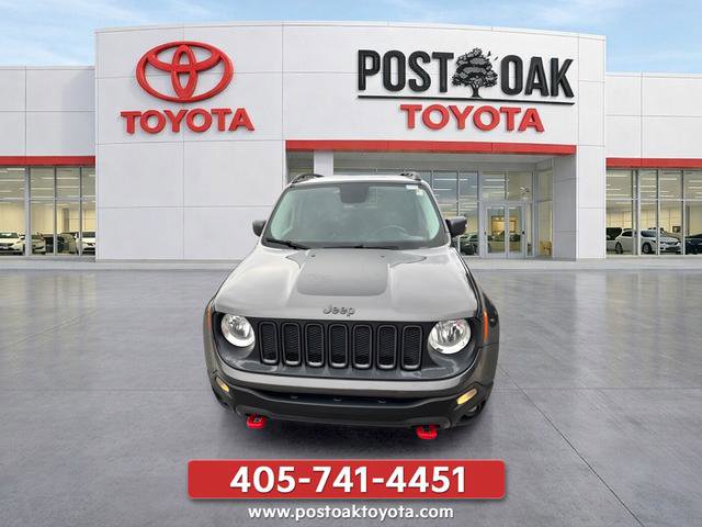 Used 2016 Jeep Renegade Trailhawk AWD/4WD image 2