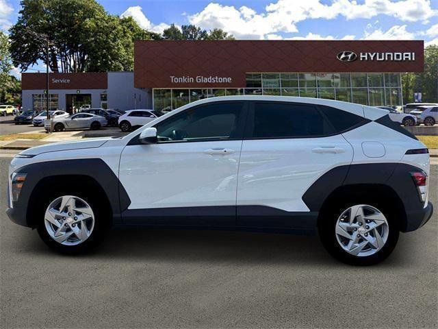 New 2026 Hyundai Kona SE image 3