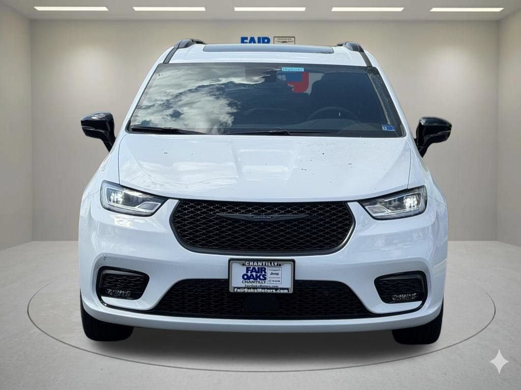 New 2026 Chrysler Pacifica Select FWD image 3
