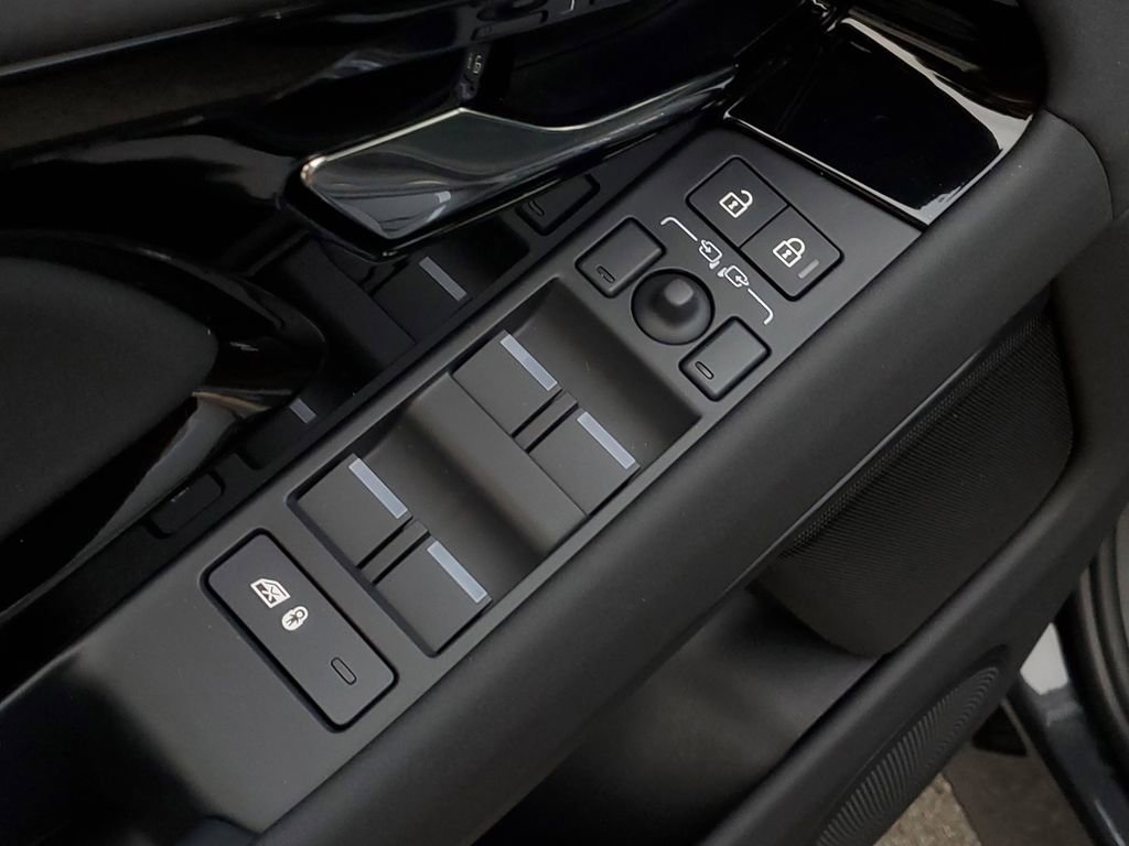 New 2026 Land Rover Range Rover Evoque S image 12