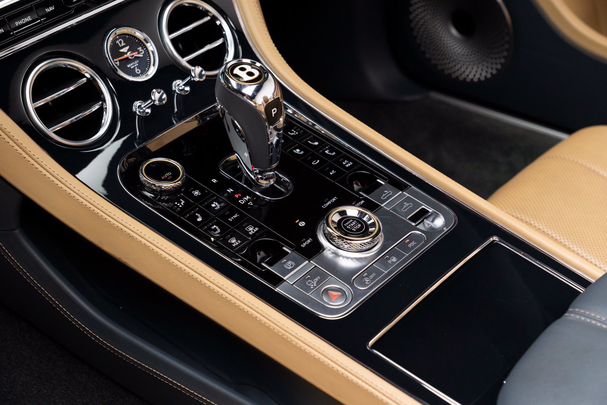 Used 2020 Bentley Continental GT AWD/4WD image 31