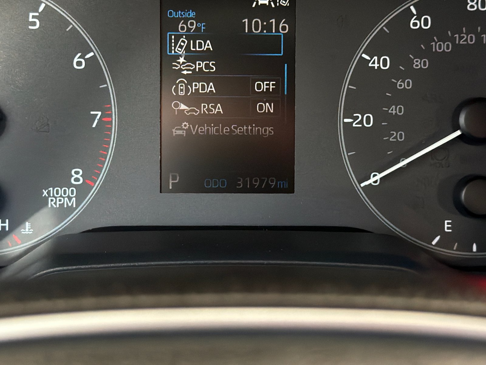 Used 2025 Toyota Corolla SE FWD image 24