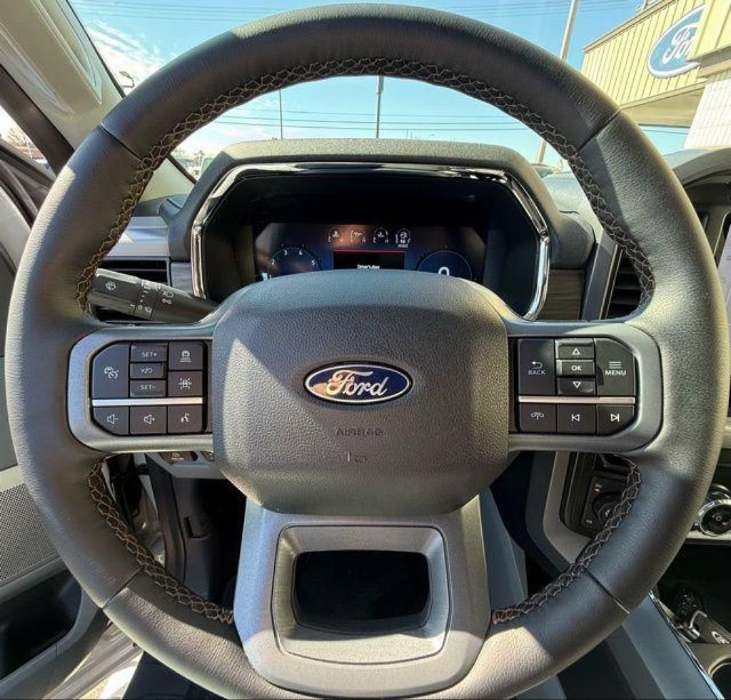Used 2025 Ford F150 Lariat w/ Equipment Group 501A Mid AWD/4WD image 17
