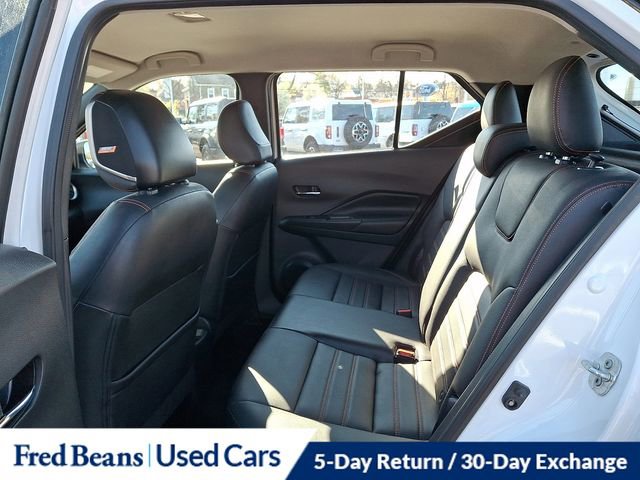 Used 2019 Nissan Kicks SR w/ SR Premium Package image 10